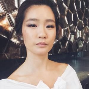 Meet your Posher, Esther